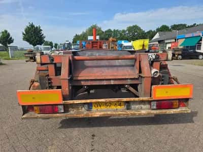 1976 Pacton 3139 DS 3-Axle Container Chassis - ROR Axles - Drum Brakes - Leaf Springs - Twistlock - 30 FT — photo 5 of 18