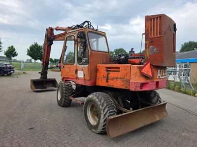 Atlas AB1302D Excavator – Year 1978 – Deutz Motor – Robust Classic — photo 8 of 19