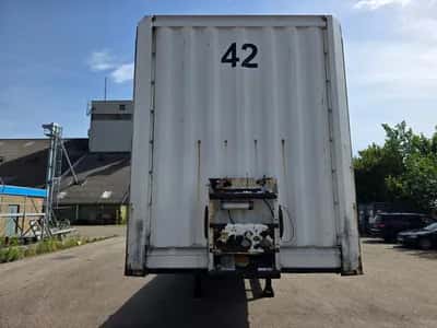 2004 Krone 3-Axle Flatbed Semi-Trailer - BPW Axles - Drum Brakes - Air Suspension — photo 2 of 13