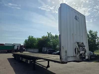 2004 Krone 3-Axle Flatbed Semi-Trailer - BPW Axles - Drum Brakes - Air Suspension — photo 3 of 13