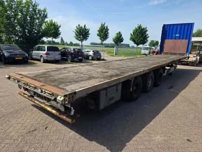 2004 Krone 3-Axle Flatbed Semi-Trailer - BPW Axles - Drum Brakes - Air Suspension — photo 4 of 13