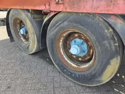 2002 MOL 2-Axle Flatbed Semi-Trailer - BPW Axles - Drum Brakes - Air Suspension - 30 Ton — photo 13 of 14