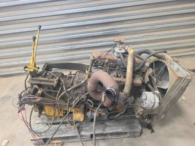 Stanadyne L9 DB2-4853 4-cilinder turbodieselmotor met transmissie – complete aandrijflijn – radiateur – mechanische injectie