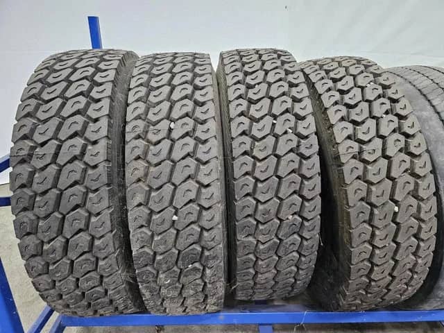Continental 275/70R 22.5 - Truck Band - 22.5 Inch - Vrachtwagen / Trailer