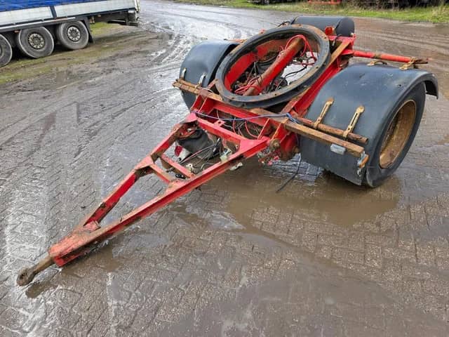 2010 Nooteboom 275/70 R22.5