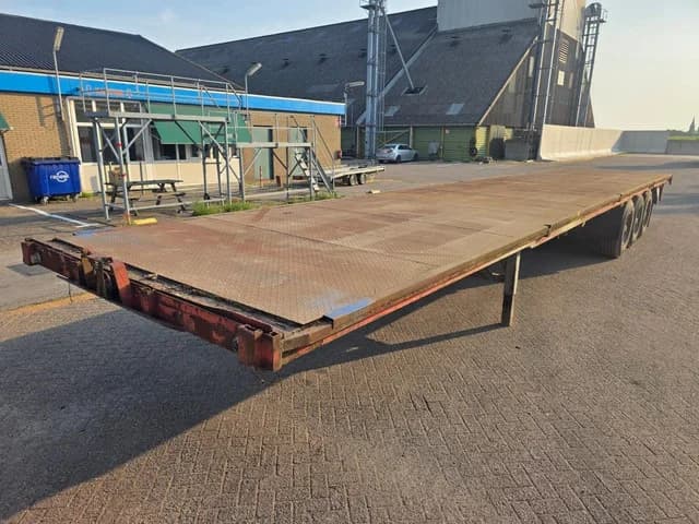 LAG SAF - Drum 3-assige platte oplegger - SAF assen - Trommelremmen - Luchtvering - 37 Ton — photo 1 of 14