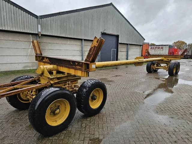 Nooteboom 8 Tires Widespread – 4 Assen – 30 Ton Laadvermogen – Bladvering – Export — photo 1 of 14