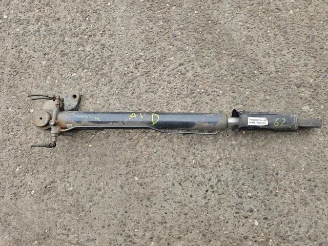 Mercedes-Benz Tilt Cylinder 102414.0 MB0025539105 — photo 1 of 3