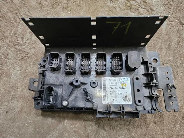 Mercedes-Benz Continental - A00144627177001 Mercedes Heckmodul A0014462717 Continental — photo 1 of 2