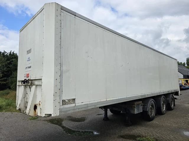 Moeyersons Gesloten Oplegger 2009 - 3x stuuras - Mercedes assen - Schijfremmen - Luchtvering - Dhollandia Laadklep - Boxtrailer — photo 1 of 20