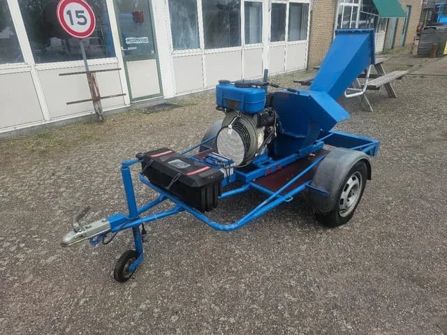 Bernard Monteurs Houthakselaar W.51 - Houtversnipperaar — photo 1 of 13