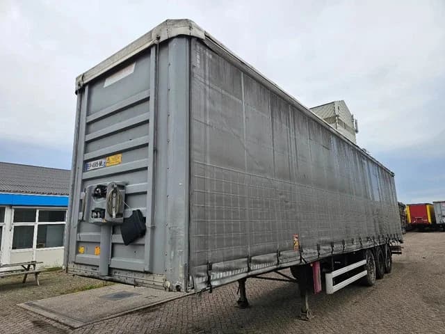 Fruehauf Schuifzeil Oplegger – 3 Assen – 2017 – Curtainsider / Tautliner — photo 1 of 20