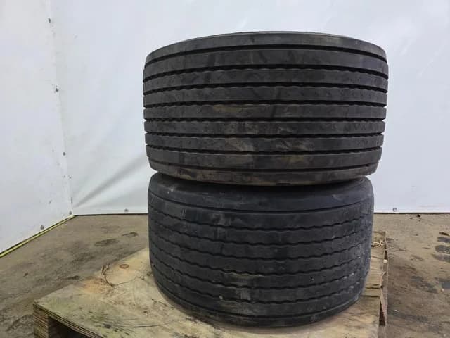 Michelin 445/45 R19.5 Band – Trailer Band – Goede Staat – Direct Inzetbaar — photo 1 of 8