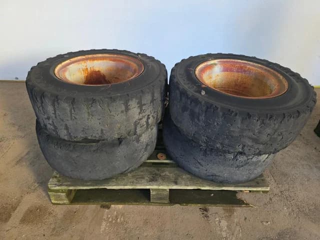 Gumasol 300-15 Bandenset – Volrubber Heftruckband — photo 1 of 8