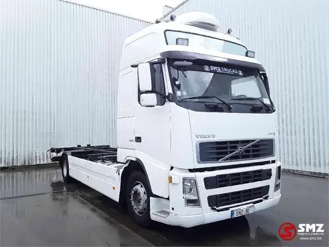 2005 Volvo FH 12 420 Container truck — photo 1 of 5