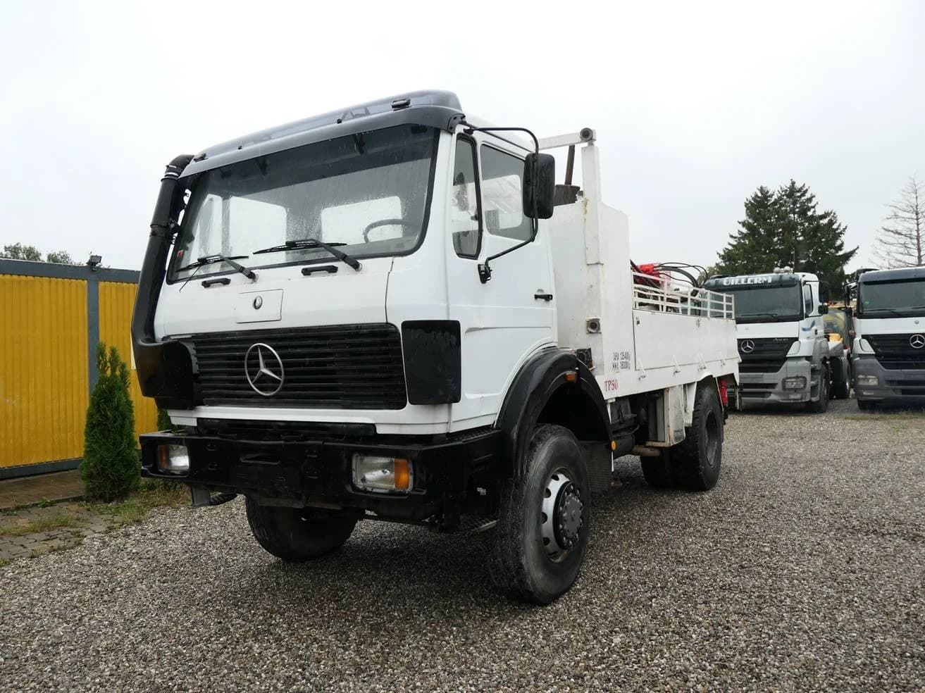 1988 Mercedes-Benz 2028 AK — photo 1 of 12