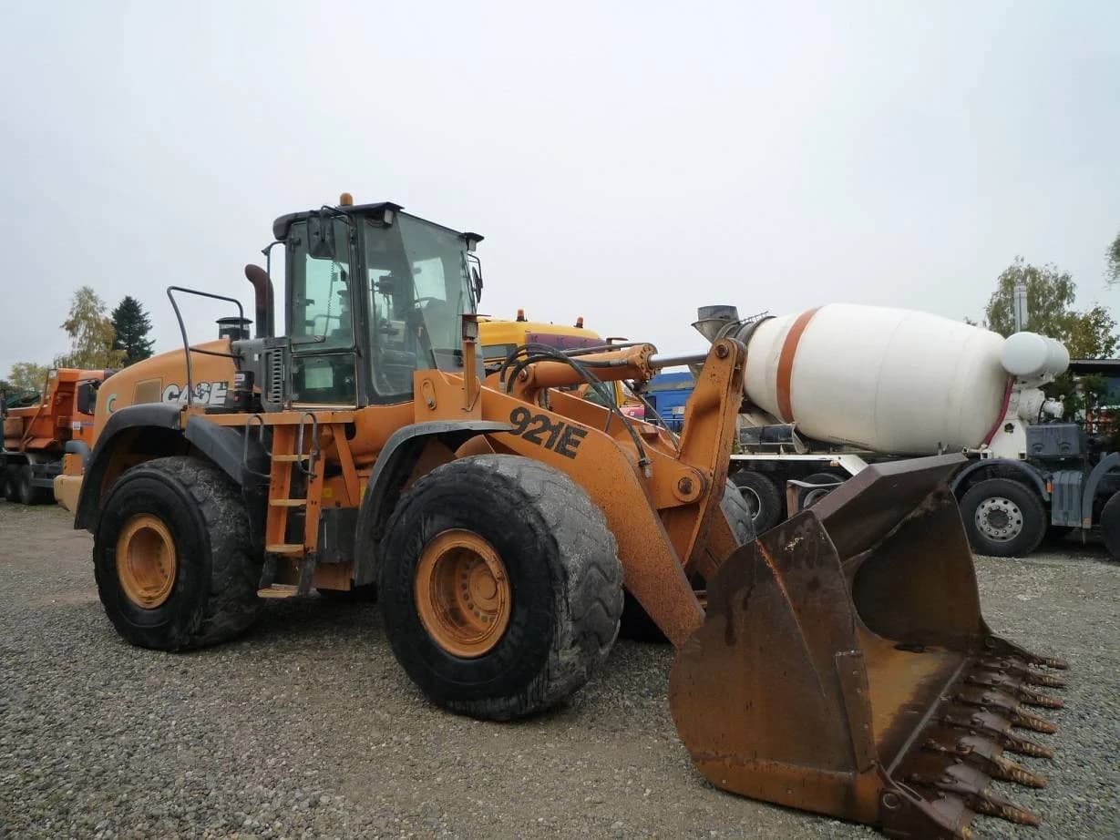 2007 CASE 921E — photo 1 of 10