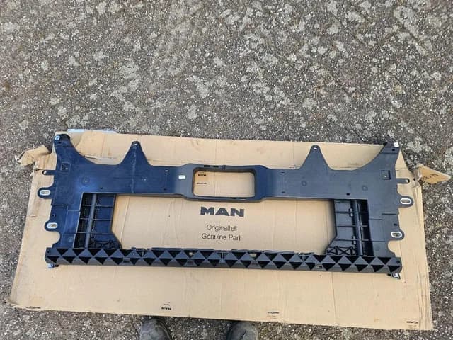 MAN TGM — photo 1 of 3
