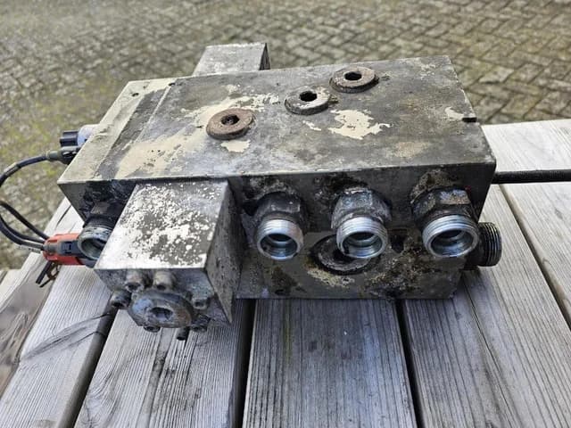 Legras Control valve 02 Electrically operated (compleet) - Control valve — photo 1 of 13