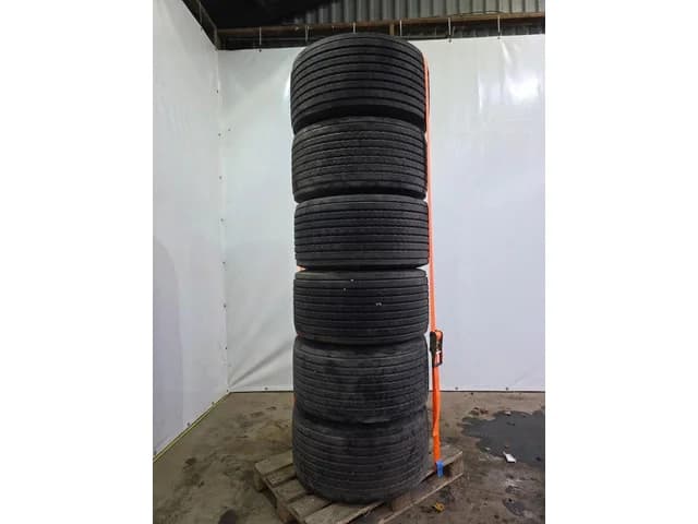 Michelin 445/45 R19.5 Band – Trailer Band – Goede Staat – Direct Inzetbaar — photo 1 of 13