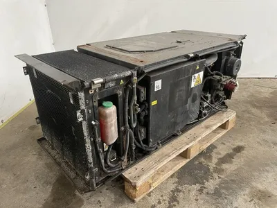 Mitsubishi TU100SAE-FX refrigeration unit - Yanmar 3TNV76-XMR 3-cilinder dieselmotor - Koelunit onderdeel — photo 3 of 14