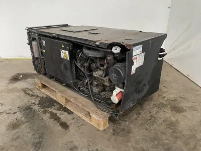 Mitsubishi TU100SAE-FX refrigeration unit - Yanmar 3TNV76-XMR 3-cilinder dieselmotor - Koelunit onderdeel — photo 2 of 14