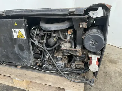 Mitsubishi TU100SAE-FX refrigeration unit - Yanmar 3TNV76-XMR 3-cilinder dieselmotor - Koelunit onderdeel — photo 12 of 14