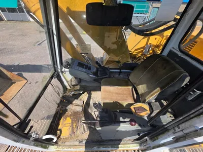 Liebherr R912LC Graafmachine – Rupsgraafmachine — photo 12 of 20