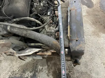 Toyota 4-cilinder benzinemotor - Impco LPG-installatie - Versnellingsbak - Radiator - Uitlaat - Achteras - Cardanflens — photo 10 of 12