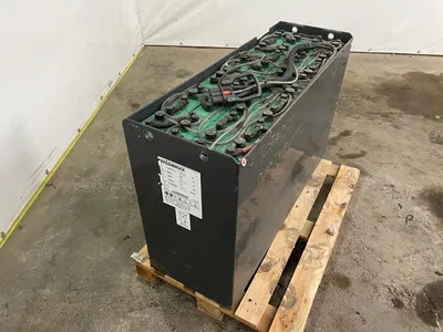 Willen Brock 5 HPZS 775 tractiebatterij - elektrische heftruck - reachtruck - magazijntruc - 28 V — photo 4 of 8