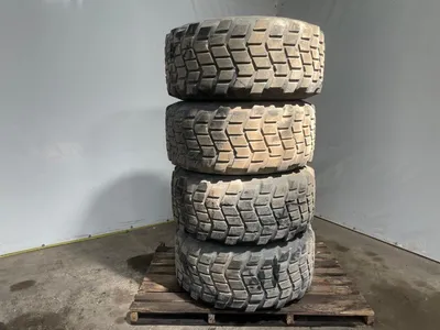 Michelin 525/65 R20.5 Band – Industriële Band – Heavy Duty — photo 1 of 5