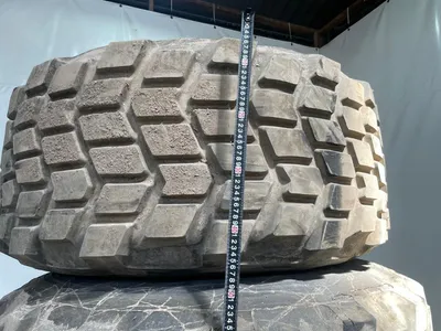 Michelin 525/65 R20.5 Band – Industriële Band – Heavy Duty — photo 4 of 5