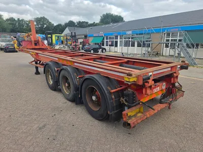 Format 3 assige containerchassis - SAF assen - Trommelremmen - Luchtvering - Twistlock - 20 ft - 30 ft — photo 7 of 15