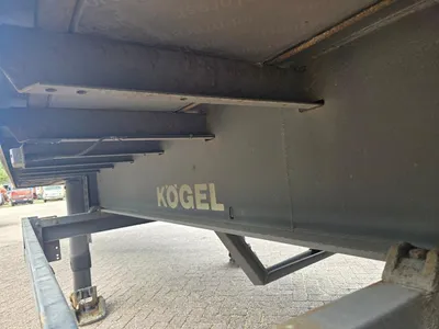 Kögel BPW - Drum 3-assige geslotenbak oplegger - BPW assen - Trommelremmen - Luchtvering — photo 18 of 20
