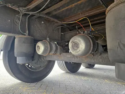 Kögel BPW - Drum 3-assige geslotenbak oplegger - BPW assen - Trommelremmen - Luchtvering — photo 19 of 20