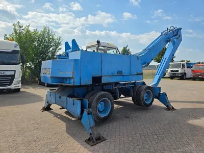Fuchs-Bagger F714.4 Graafmachine met Deutz F6L912 6 cilinder motor - Hydrauliek — photo 6 of 20