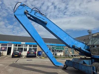 Fuchs-Bagger F714.4 Graafmachine met Deutz F6L912 6 cilinder motor - Hydrauliek — photo 12 of 20