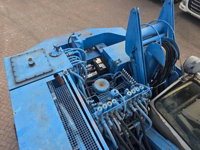 Fuchs-Bagger F714.4 Graafmachine met Deutz F6L912 6 cilinder motor - Hydrauliek — photo 15 of 20