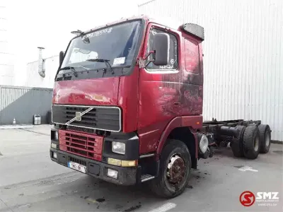 1999 Volvo FH 16 470 Chassis truck — photo 3 of 5
