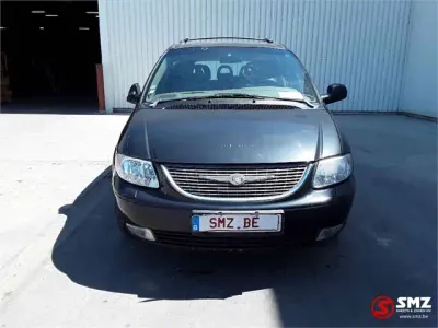 2002 Chrysler Voyager Personenwagen — photo 2 of 5