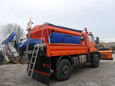 2007 Mercedes-Benz U500 — photo 3 of 11