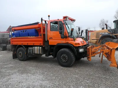 2007 Mercedes-Benz U500 — photo 2 of 11