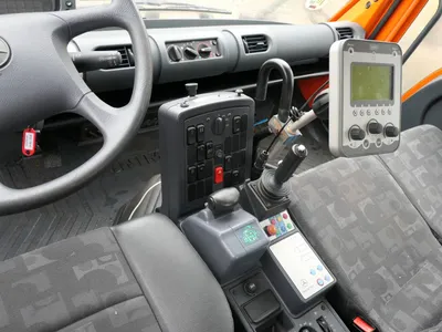 2007 Mercedes-Benz U500 — photo 5 of 10