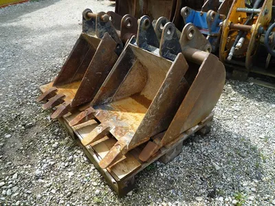 2006 JCB BUCKET FOR MINI — photo 1 of 2