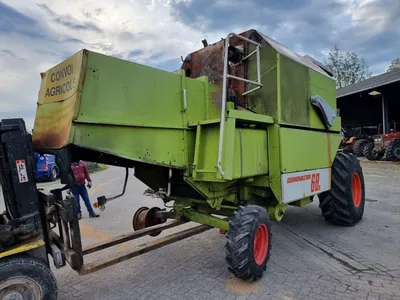 Claas Dominator 68S maaidorser – betrouwbare combine – 6 schudders – 3200L tank - 1990 — photo 5 of 20