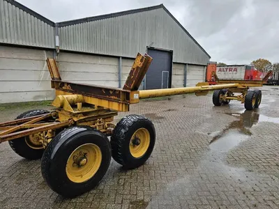 Nooteboom 8 Tires Widespread – 4 Assen – 30 Ton Laadvermogen – Bladvering – Export — photo 1 of 14