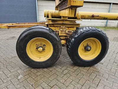 Nooteboom 8 Tires Widespread – 4 Assen – 30 Ton Laadvermogen – Bladvering – Export — photo 8 of 14