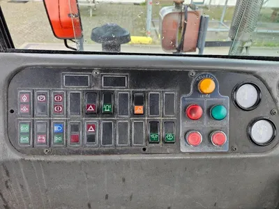 CVS-Ferrari TT2516B CVS Ferrari TT2516B terminaltrekker – 2003 – 4.500 uur – diesel – 4x2 — photo 11 of 16