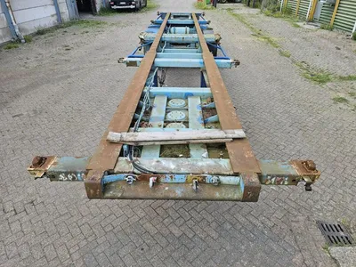 Fruehauf Containerchassis - 3 Assen - Trommelremmen - Bladvering - Skelet Trailer - 40ft - 30ft - 20ft - 10ft — photo 2 of 9