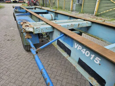 Fruehauf Containerchassis - 3 Assen - Trommelremmen - Bladvering - Skelet Trailer - 40ft - 30ft - 20ft - 10ft — photo 7 of 9